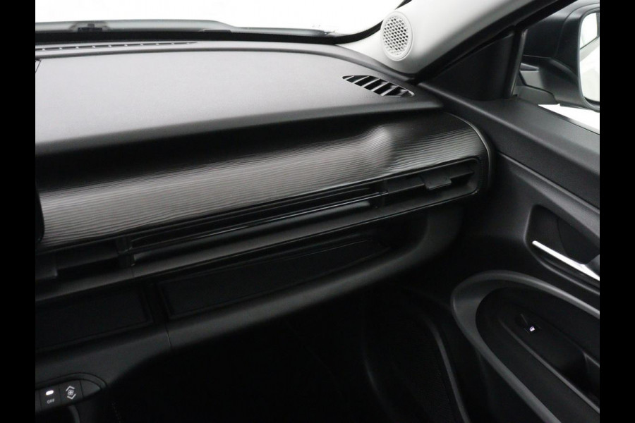 Jeep Avenger Longtitude 54 kWh | SOH 96.6% | Stoelverwarming | Carplay | Navigatie | Full LED | Warmtepomp | Keyless | Climate control | Digital Cockpit | Cruise control