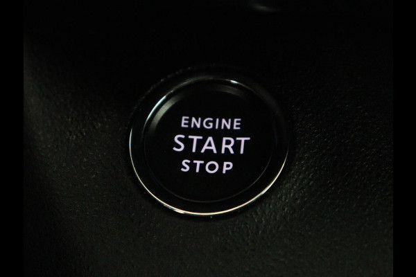 Jeep Avenger Longtitude 54 kWh | SOH 96.6% | Stoelverwarming | Carplay | Navigatie | Full LED | Warmtepomp | Keyless | Climate control | Digital Cockpit | Cruise control