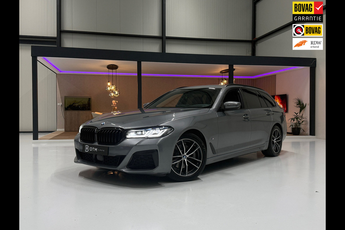 BMW 5 Serie Touring M-pakket Luchtvering VOL OPTIES | HUD | CarPlay | Trekhaak | Memory | Virtual | ACC