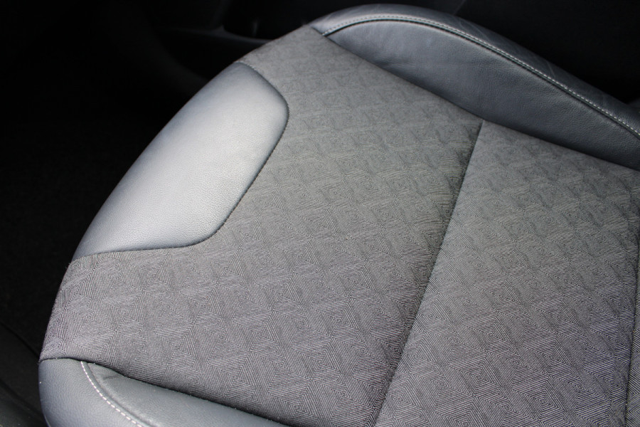 Kia Niro 1.6 GDi Hybrid DynamicLine | Trekhaak | JBL | Adaptieve cruise | Camera | Carplay