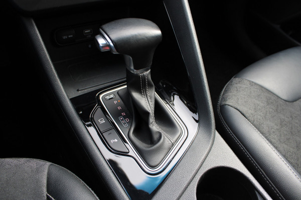 Kia Niro 1.6 GDi Hybrid DynamicLine | Trekhaak | JBL | Adaptieve cruise | Camera | Carplay