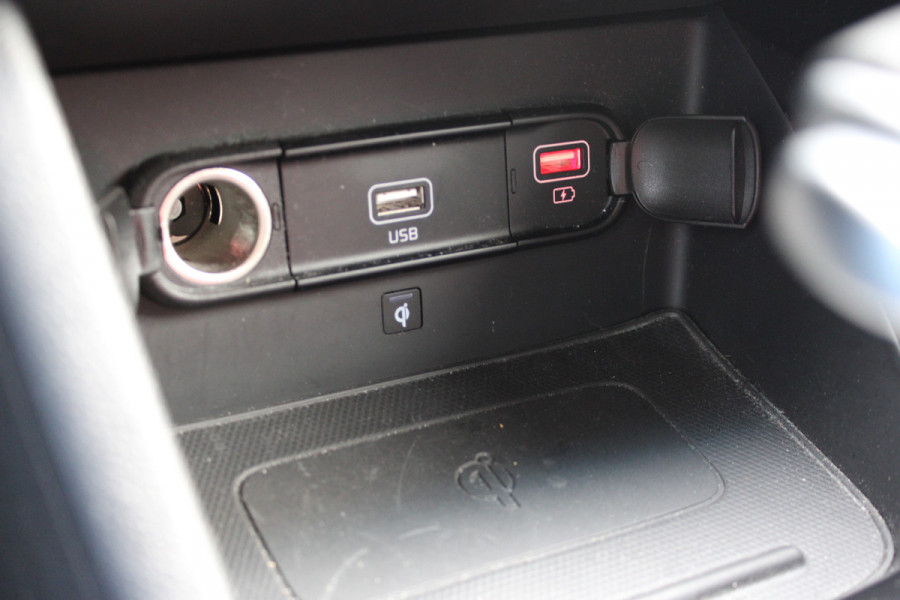 Kia Niro 1.6 GDi Hybrid DynamicLine | Trekhaak | JBL | Adaptieve cruise | Camera | Carplay