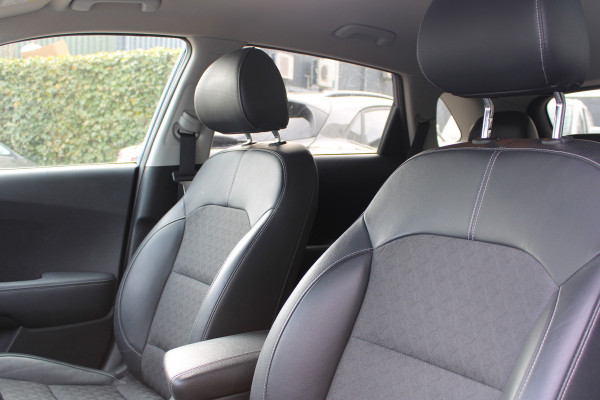 Kia Niro 1.6 GDi Hybrid DynamicLine | Trekhaak | JBL | Adaptieve cruise | Camera | Carplay