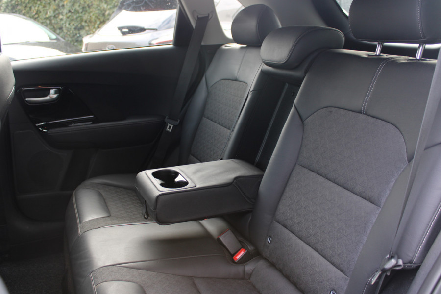 Kia Niro 1.6 GDi Hybrid DynamicLine | Trekhaak | JBL | Adaptieve cruise | Camera | Carplay