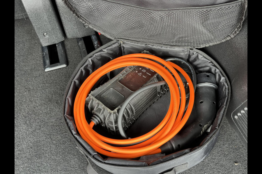 Citroën ë-Jumpy 50kWh XL 8PL VAN: 23.900,- excl.btw VOOR: 20.877,- excl. btw UW LENTEVOORDEEL: 3.023,- | RIJKLAARPRIJS incl. 12mn BOVAG | SOH 88% |