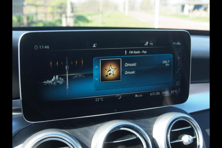 Mercedes-Benz C-Klasse 200 Premium Plus Pack | AMG Line | Panoramadak | Camera | Burmester | Sfeerverlichting |