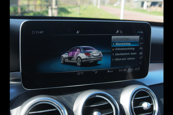 Mercedes-Benz C-Klasse 200 Premium Plus Pack | AMG Line | Panoramadak | Camera | Burmester | Sfeerverlichting |