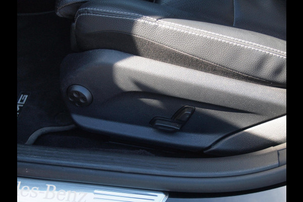 Mercedes-Benz C-Klasse 200 Premium Plus Pack | AMG Line | Panoramadak | Camera | Burmester | Sfeerverlichting |