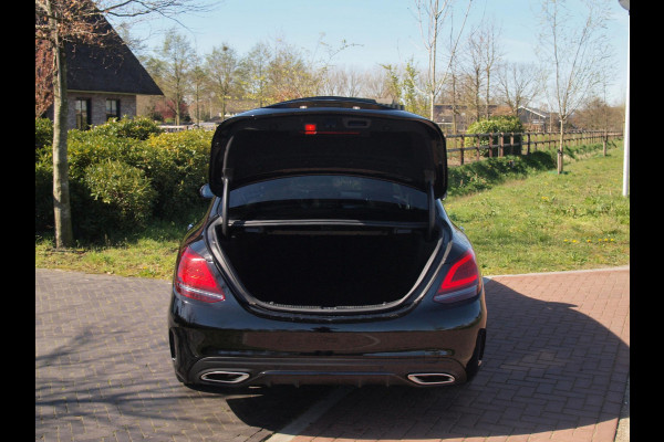 Mercedes-Benz C-Klasse 200 Premium Plus Pack | AMG Line | Panoramadak | Camera | Burmester | Sfeerverlichting |