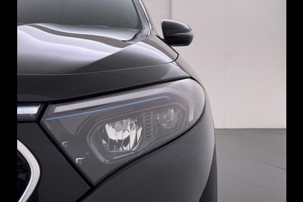 Mercedes-Benz EQA 250+ Luxury Line 71 kWh VAN: 35.900,- VOOR: 32.877,- UW LENTEVOORDEEL: 3.023,- | RIJKLAARPRIJS incl. 12mnd BOVAG