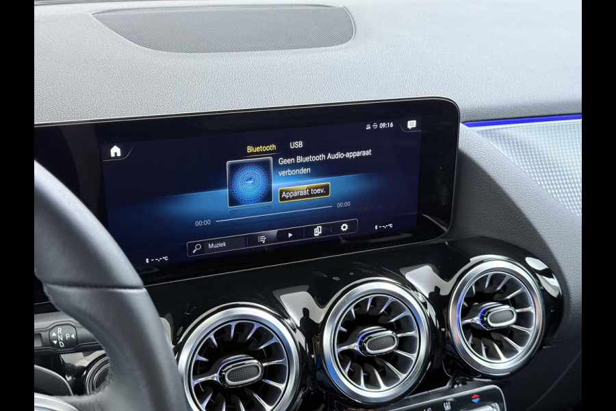 Mercedes-Benz EQA 250+ Luxury Line 71 kWh VAN: 35.900,- VOOR: 32.877,- UW LENTEVOORDEEL: 3.023,- | RIJKLAARPRIJS incl. 12mnd BOVAG