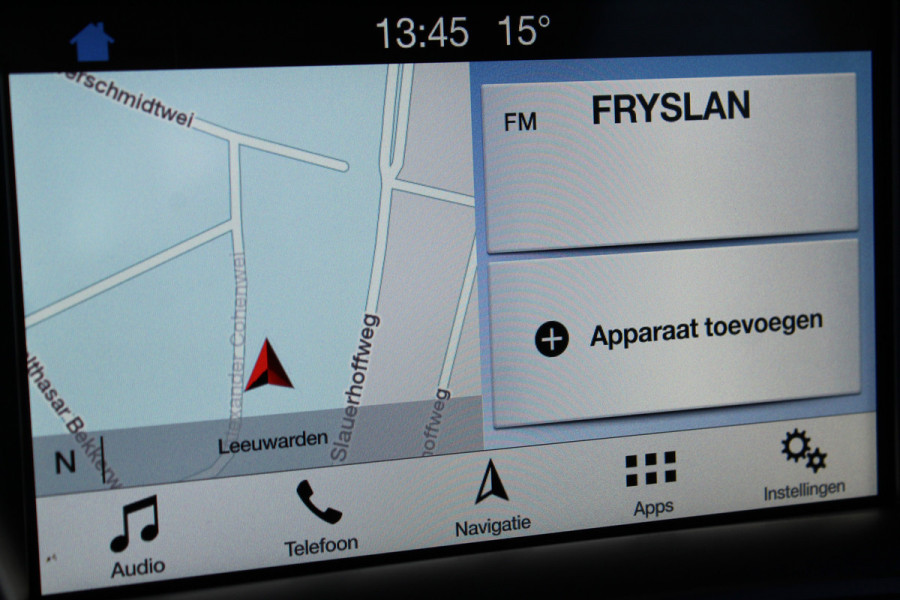 Ford C-MAX 1.0-125pk Titanium. Erg goed onderhouden hoogzitter, afkomstig van de 1e eig. Autm. airco dual, cruise control, navigatie, telefoonvoorb., voorraamverw., trekhaak, all season banden rondom, camera, parkeersensoren v+a etc.