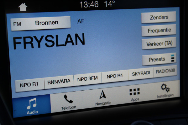 Ford C-MAX 1.0-125pk Titanium. Erg goed onderhouden hoogzitter, afkomstig van de 1e eig. Autm. airco dual, cruise control, navigatie, telefoonvoorb., voorraamverw., trekhaak, all season banden rondom, camera, parkeersensoren v+a etc.