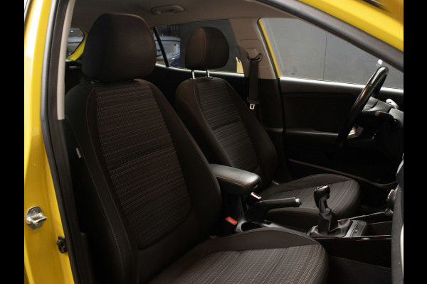 Kia Stonic 1.0 T-GDi DynamicLine Sport (APPLE CARPLAY,NAVI,CAMERA,CLIMATE,CRUISE,GETINT,LED,LANE ASSIST,SPORTSTOELEN,LM VELGEN)
