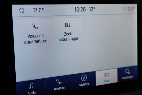 Ford FOCUS Wagon 1.0-155pk EcoBoost Titanium. Erg nette en goed onderhouden wagen met slechts 60.000km. Autm. airco dual, camera, stoel-, stuur- en voorraamverwarming, trekhaak, LM wielen, metallic lak, navigatie, telefoonvoorb. etc.