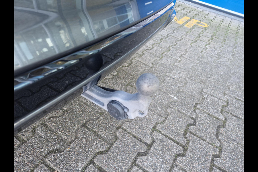 Ford Kuga 2.5 PHEV ST-Line | Winter Pack | Wegklapbare trekhaak | NL Auto | Nieuwprijs €47750 / €10000 voordeel !