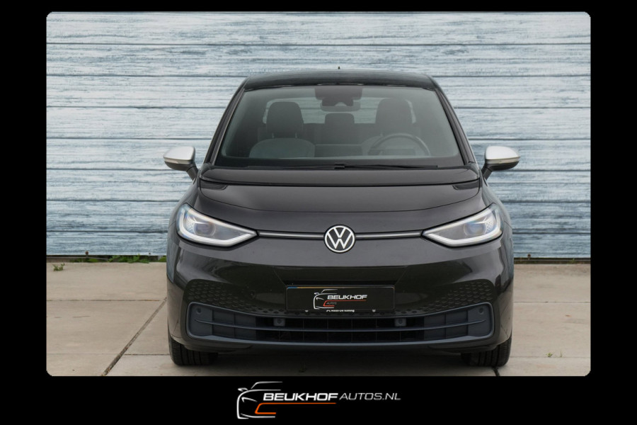 Volkswagen ID.3 First Plus 58 kWh Trekhaak Carplay Soh 91,7%