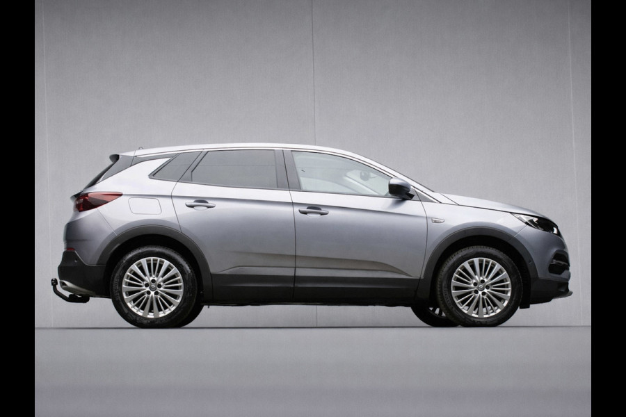 Opel Grandland X 1.2 Turbo Innovation Sport (APPLE CARPLAY,NAVI,CAMERA,CLIMATE,CRUISE,LED,GETINT,TREKHAAK,SPORTSTOELEN,LM VELGEN)