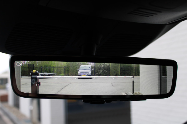 Mercedes-Benz Eqv 300 L2 / AMG / New Model / Luchtvering / 7-Persoons / Burmester / Electr Stoelen / Vol Opties / NIEUW!!