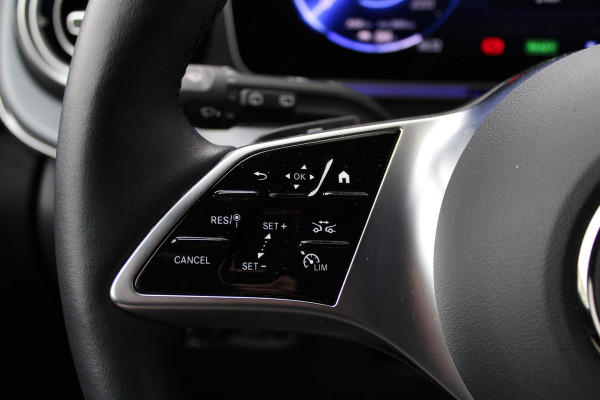 Mercedes-Benz Eqv 300 L2 / AMG / New Model / Luchtvering / 7-Persoons / Burmester / Electr Stoelen / Vol Opties / NIEUW!!