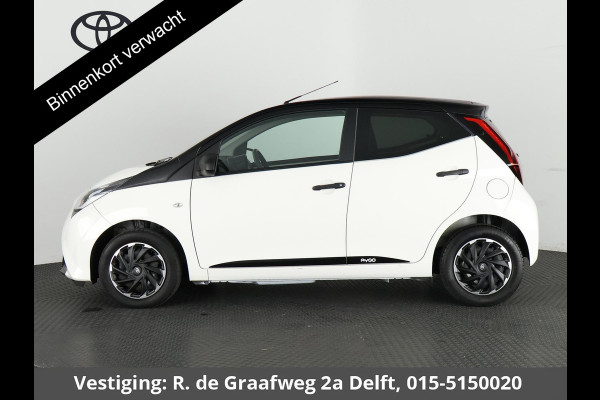 Toyota Aygo 1.0 VVT-i X-Fun Bi-Tone | 1e eigenaar | Airco | Bluetooth | Privacy Glass |