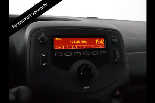 Toyota Aygo 1.0 VVT-i X-Fun Bi-Tone | 1e eigenaar | Airco | Bluetooth | Privacy Glass |