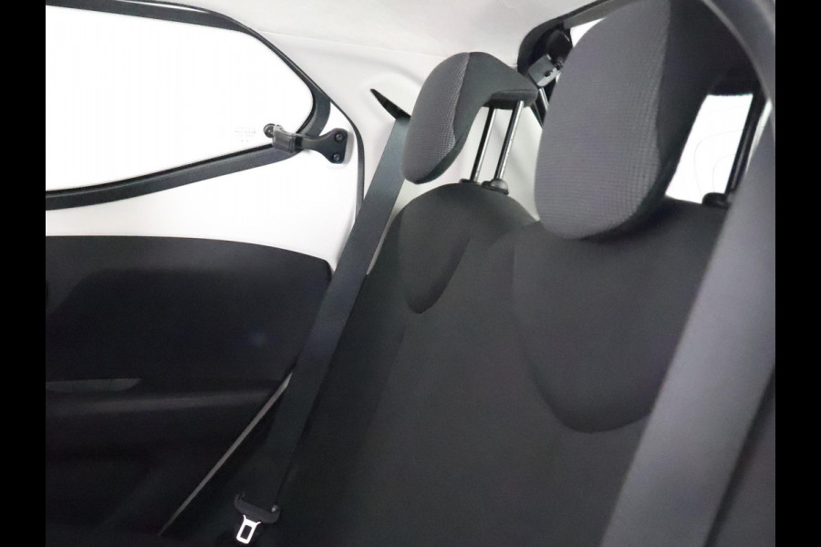 Toyota Aygo 1.0 VVT-i X-Fun Bi-Tone | 1e eigenaar | Airco | Bluetooth | Privacy Glass |
