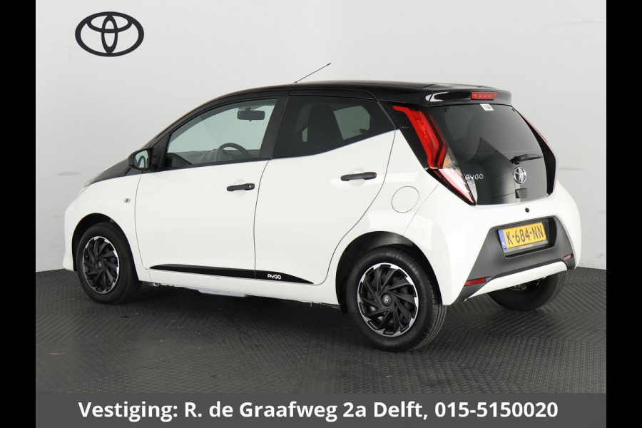 Toyota Aygo 1.0 VVT-i X-Fun Bi-Tone | 1e eigenaar | Airco | Bluetooth | Privacy Glass |