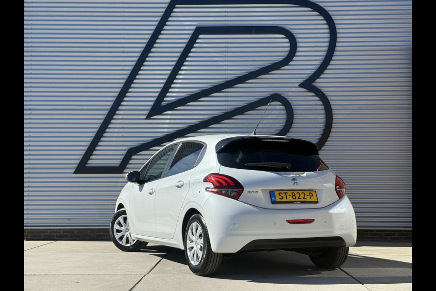 Peugeot 208 1.2 PureTech Blue Lion Navi|Carplay|Airco|D-riem v.v. in 2024|Cruise|PDC|CarplayN.A.P|Nieuwe APK bij Aflevering