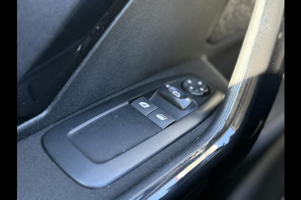 Peugeot 208 1.2 PureTech Blue Lion Navi|Carplay|Airco|D-riem v.v. in 2024|Cruise|PDC|CarplayN.A.P|Nieuwe APK bij Aflevering