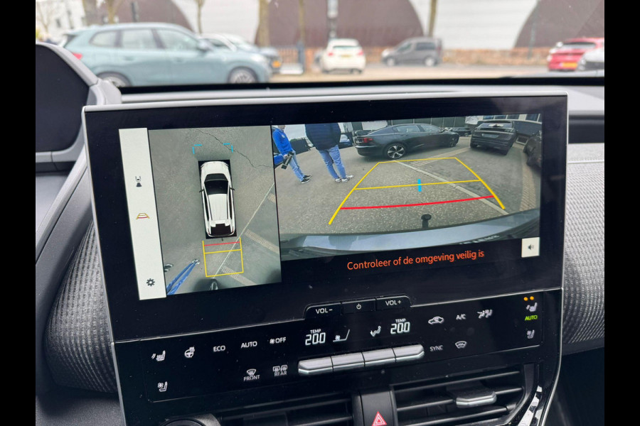 Toyota Bz4x Premium 71 kWh VAN: 39.900,- VOOR: 36.877,- UW LENTEVOORDEEL: 3.023,- | MEGA VOLLE AUTO | 10 jaar TOYOTA GARANTIE | TREKHAAK