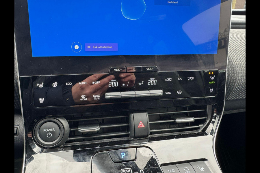 Toyota Bz4x Premium 71 kWh VAN: 39.900,- VOOR: 36.877,- UW LENTEVOORDEEL: 3.023,- | MEGA VOLLE AUTO | 10 jaar TOYOTA GARANTIE | TREKHAAK