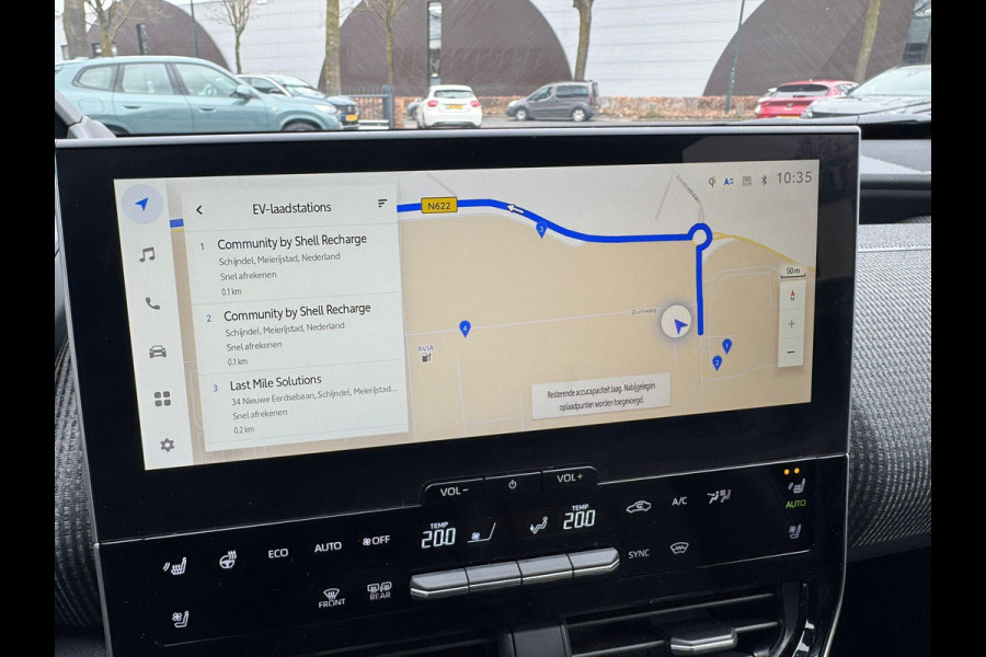 Toyota Bz4x Premium 71 kWh VAN: 39.900,- VOOR: 36.877,- UW LENTEVOORDEEL: 3.023,- | MEGA VOLLE AUTO | 10 jaar TOYOTA GARANTIE | TREKHAAK