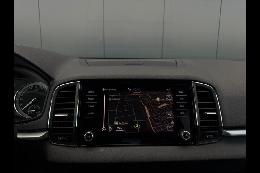 Škoda Karoq 1.5 TSI ACT Style APPLE CARPLAY CAMERA NAVI CLIMATE PDC