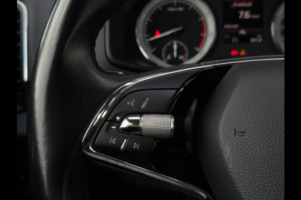 Škoda Karoq 1.5 TSI ACT Style APPLE CARPLAY CAMERA NAVI CLIMATE PDC