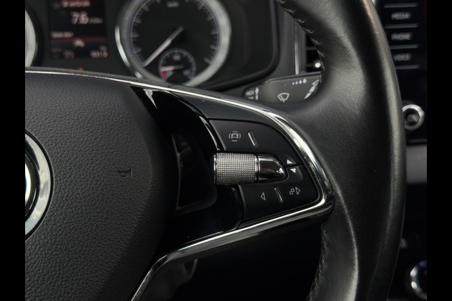 Škoda Karoq 1.5 TSI ACT Style APPLE CARPLAY CAMERA NAVI CLIMATE PDC