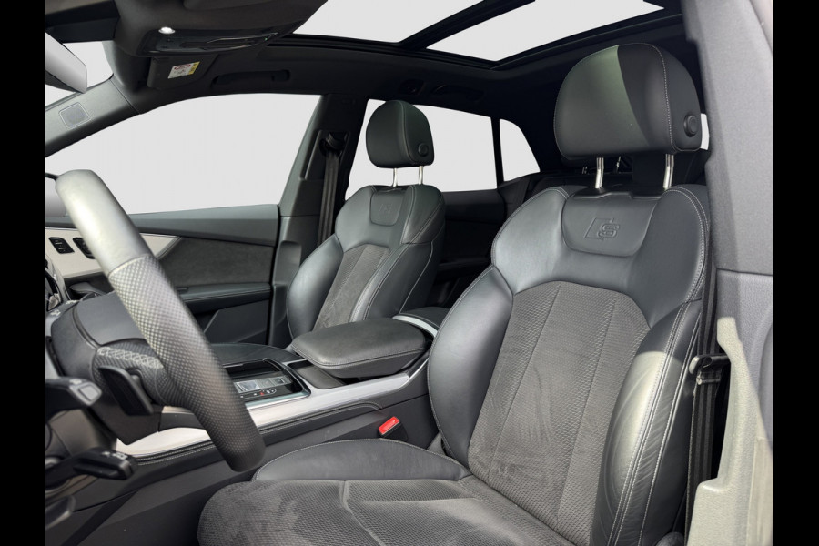 Audi Q8 60 TFSI e Competition | Pano | Luchtvering | B&O | Matrix | 360 | Carplay | Memory | NL Auto | Sfeerverichting | 1e eig.