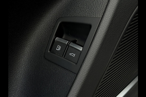 Audi Q8 60 TFSI e Competition | Pano | Luchtvering | B&O | Matrix | 360 | Carplay | Memory | NL Auto | Sfeerverichting | 1e eig.