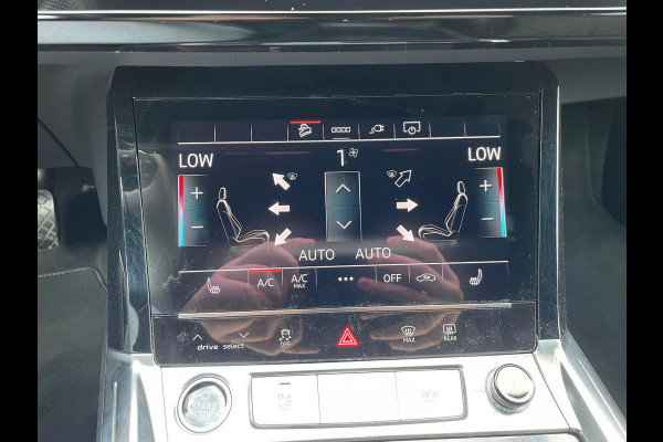 Audi e-tron Sportback 55 quattro S edition 95 kWh VAN € 39.900,- VOOR € 36.877,- UW LENTEVOORDEEL  € 3.023,-! | SOH 95% | S LINE BLACKLINE  | B&O AUDIO | ADAPTIVE CRUISE | 360 CAMERA | KEYLESS ENTRY