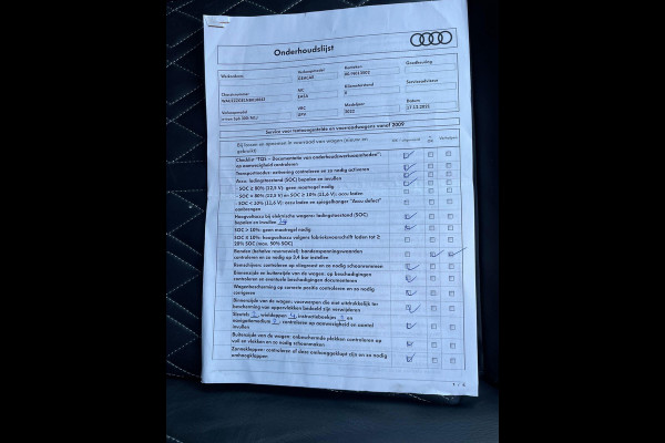 Audi e-tron Sportback 55 quattro S edition 95 kWh VAN € 39.900,- VOOR € 36.877,- UW LENTEVOORDEEL  € 3.023,-! | SOH 95% | S LINE BLACKLINE  | B&O AUDIO | ADAPTIVE CRUISE | 360 CAMERA | KEYLESS ENTRY