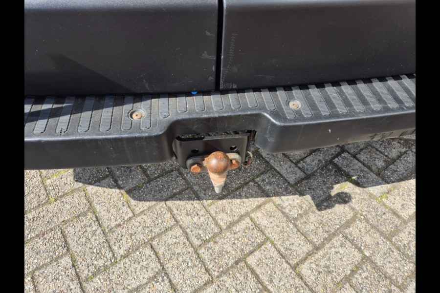 Renault Master Red 150-35 L1H2 Euro 6 58.000 Km Ac 12-20