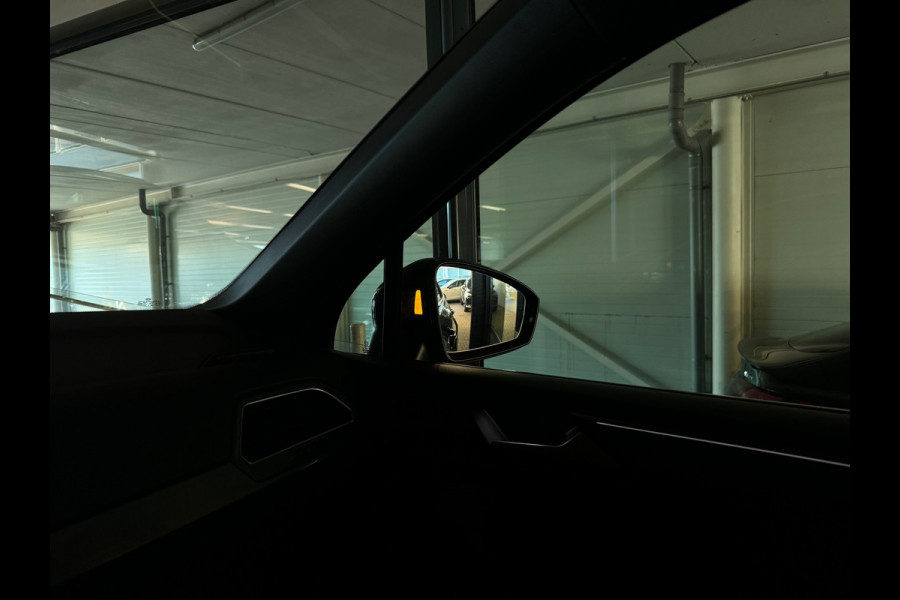 Volkswagen Tiguan Allspace 1.5 TSI Business R Line 7p. Pano