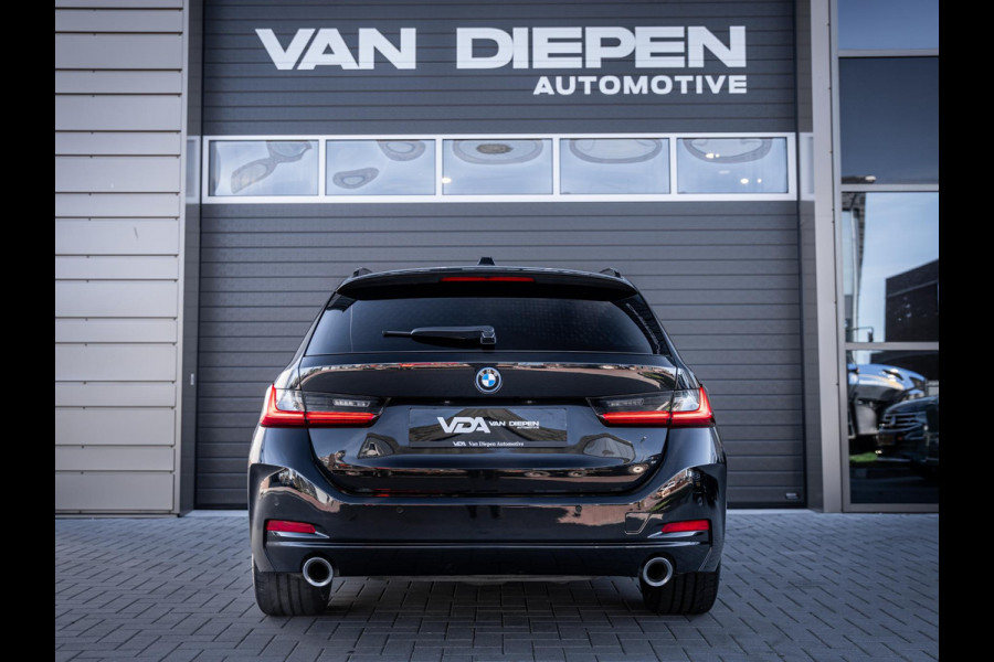 BMW 3 Serie Touring 320e - Sport l Panorama l ACC l 19'' l Led l Sfeerverlichting l Auto carplay