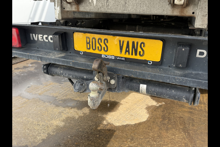 Iveco Daily 35C14 2.3 Kipper Dubbele Cabine Dubbellucht 6 Stoelen Airco Cruise Control Trekhaak Luchtgeveerde stoel