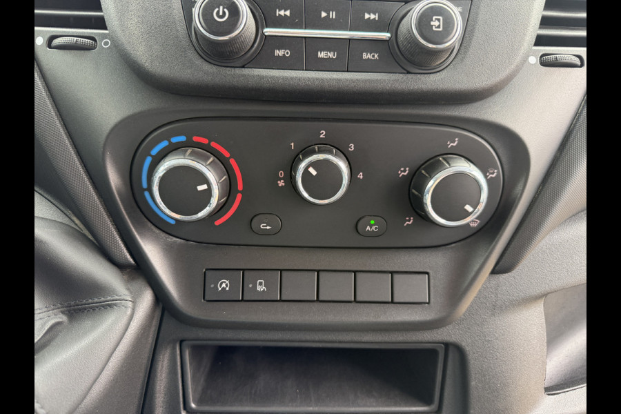 Iveco Daily 35C14 2.3 Kipper Dubbele Cabine Dubbellucht 6 Stoelen Airco Cruise Control Trekhaak Luchtgeveerde stoel