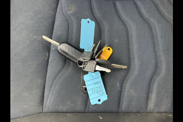 Iveco Daily 35C14 2.3 Kipper Dubbele Cabine Dubbellucht 6 Stoelen Airco Cruise Control Trekhaak Luchtgeveerde stoel