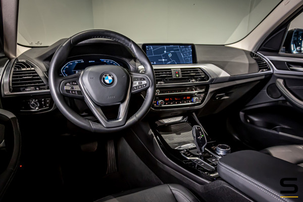 BMW X3 XDrive30e High Executive|Cam|Leder|1eig|StoelV|AppleC