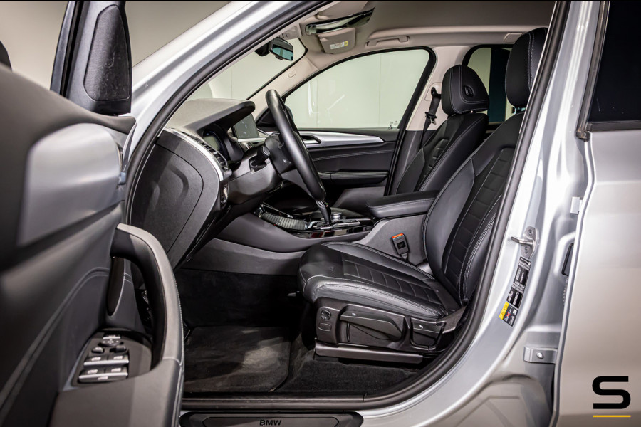 BMW X3 XDrive30e High Executive|Cam|Leder|1eig|StoelV|AppleC