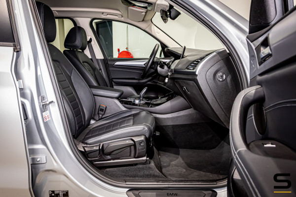 BMW X3 XDrive30e High Executive|Cam|Leder|1eig|StoelV|AppleC
