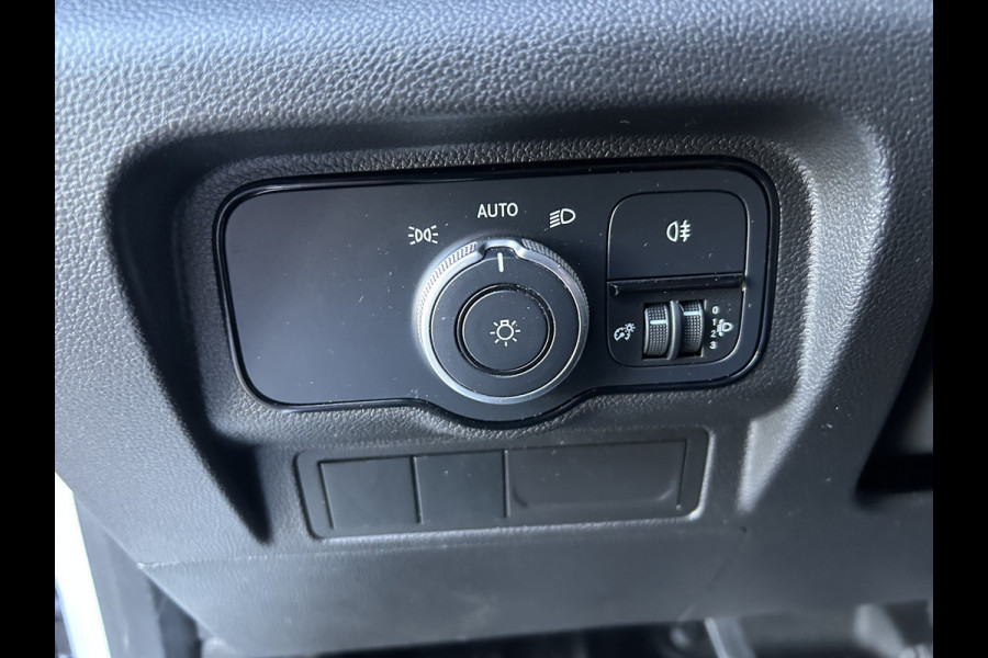 Mercedes-Benz Citan 110 CDI L1 Trekhaak / Parkeersensoren achter / Airco / Dakdragers